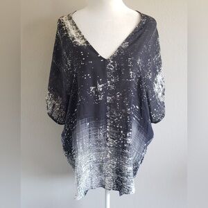 Vince women 100% Silk Tunic/Top Size Medium